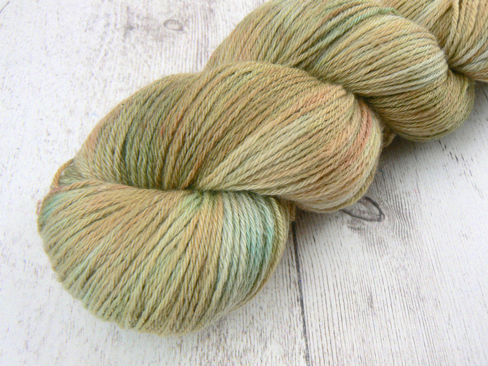 Moss on the Apple Tree, Merino, Cashmere and Rose 4-ply (RCS)