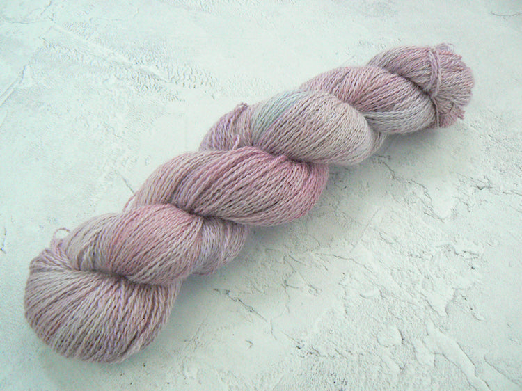 Red Sky in the Morning, British Suri Alpaca Silk 4-ply yarn (SUS)