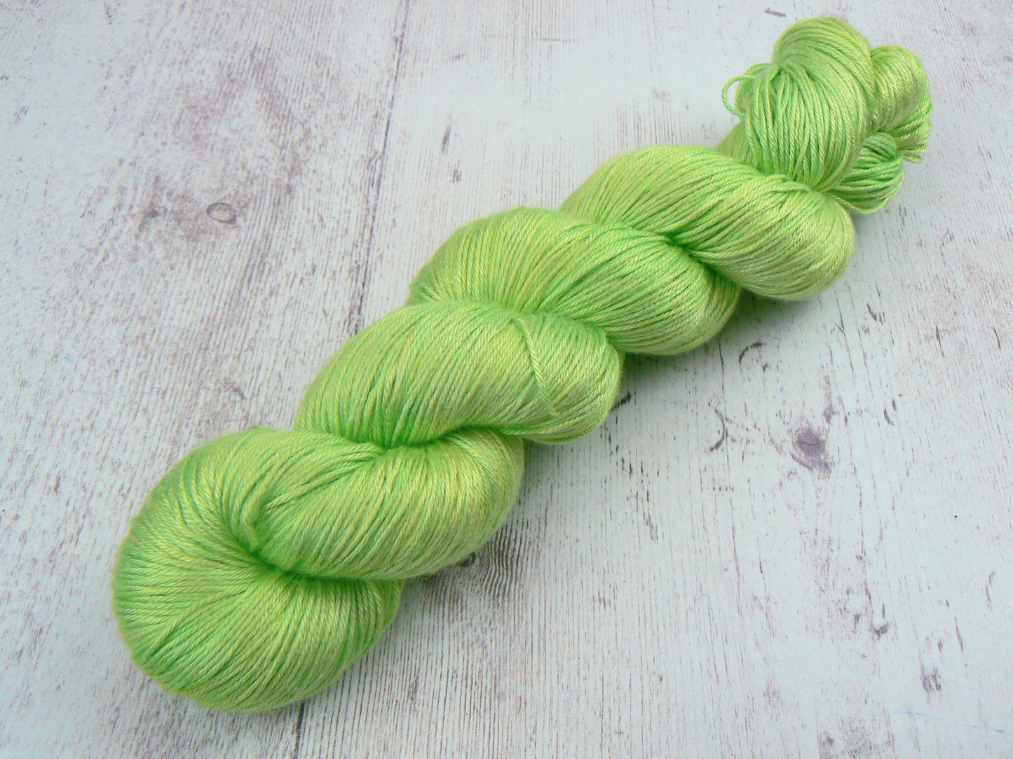 Mistletoe Green, Mulberry Silk 4-ply (SIS)