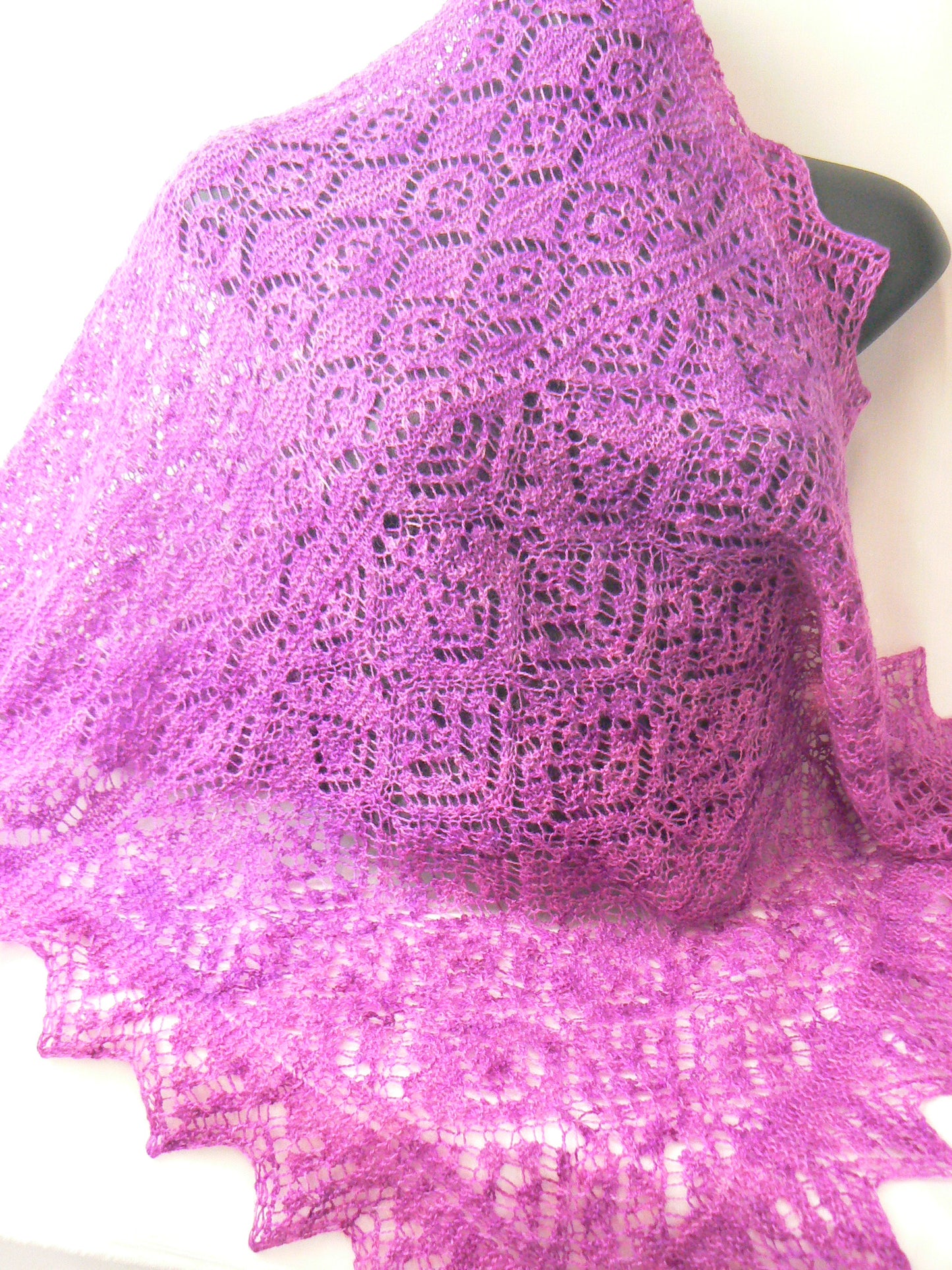 Yvaine Shetland Lace Stole Kit in Shetland Pure Wool Lace